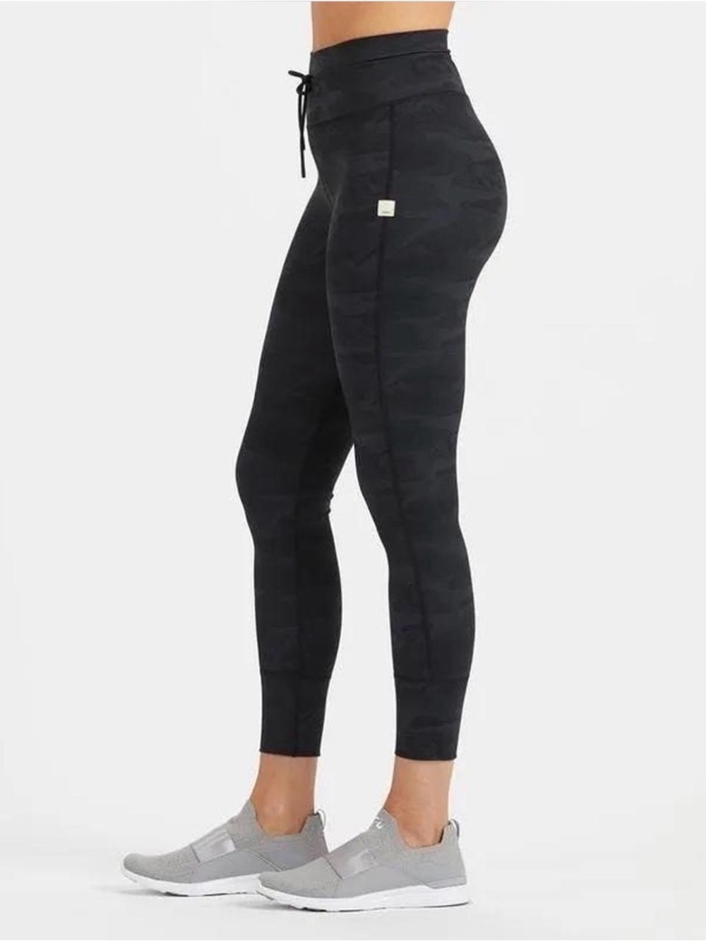 Vuori Black Camo Leggings